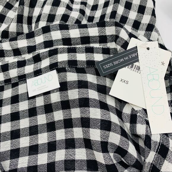 Abound Black & White Plaid Button Down Shirt - Picture 10 of 11